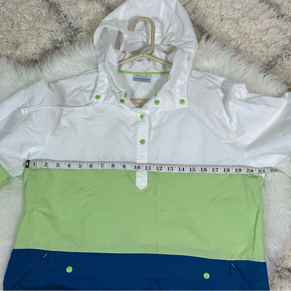 Columbia White, Green, and Blue Women's Jacket - Picture 9 of 11